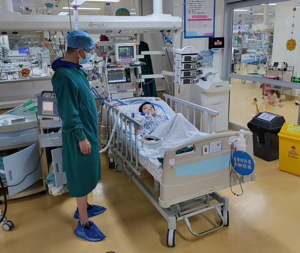 上杭县跨省救护车出租公司